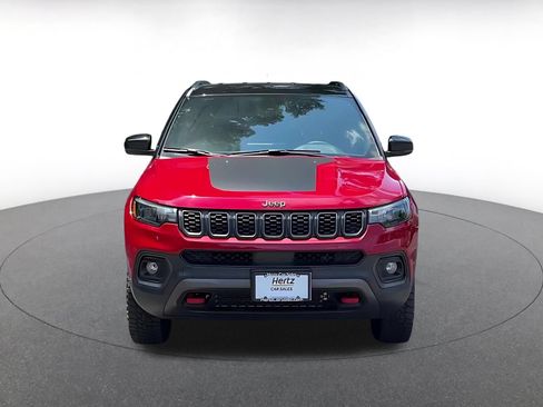 Used 2025 Jeep Compass Trailhawk AWD/4WD image 11