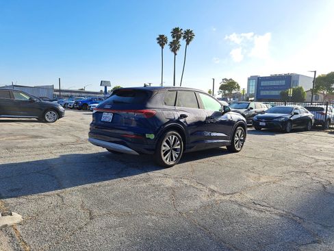 Used 2023 Audi Q4 e-tron Premium Plus w/ Premium Plus image 3