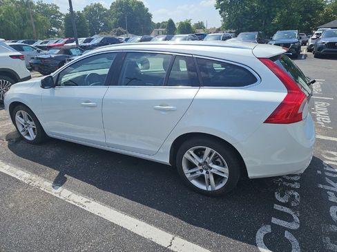 Used 2015 Volvo V60 T5 Premier AWD/4WD image 11