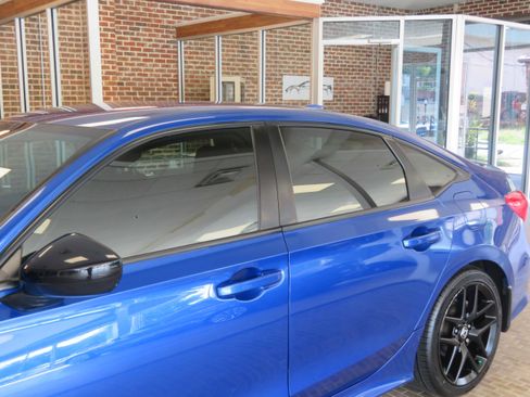 Used 2023 Honda Civic Sport image 70