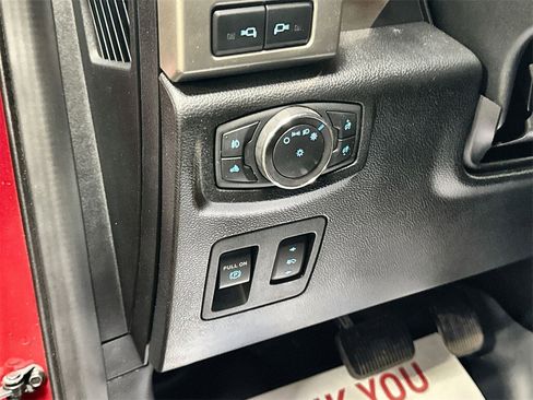 Used 2020 Ford F150 Lariat image 16