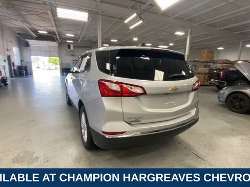 Used 2020 Chevrolet Equinox LT w/ Driver Convenience Package FWD image 9