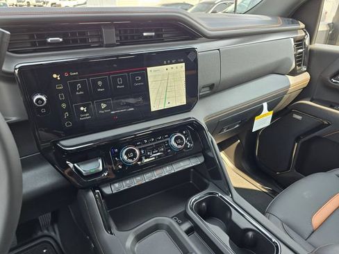 New 2026 GMC Sierra 2500 AT4 w/ AT4 Premium Plus Package AWD/4WD image 26