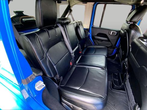 Used 2024 Jeep Wrangler Unlimited Rubicon 4xe AWD/4WD image 18