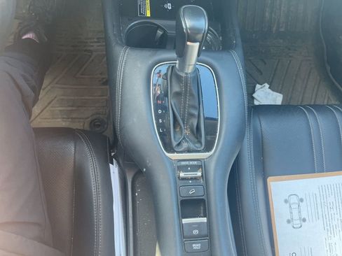 Used 2024 Honda HR-V EX-L image 19