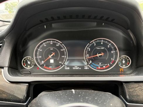 Used 2015 BMW 750Li xDrive AWD/4WD image 13