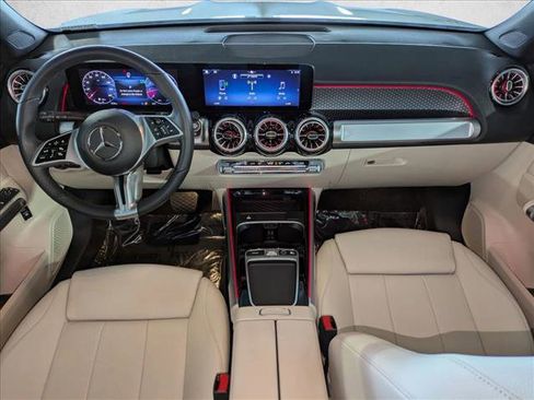 Certified 2025 Mercedes-Benz GLB 250 4MATIC image 14