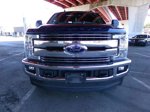 Used 2019 Ford F250 Lariat w/ Lariat Ultimate Package AWD/4WD image 3