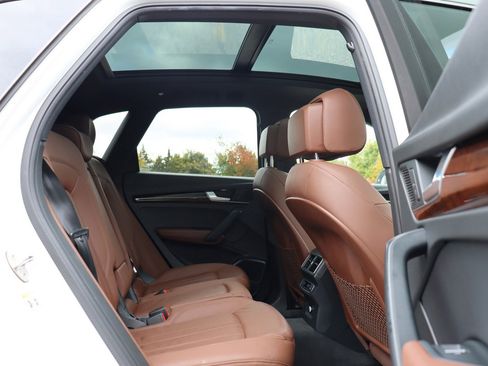 Used 2018 Audi Q5 2.0T Premium Plus w/ Premium Plus Package image 14