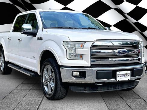 Used 2016 Ford F150 Lariat w/ Equipment Group 502A Luxury AWD/4WD image 11