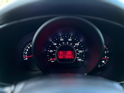 Used 2017 Kia Soul FWD image 21