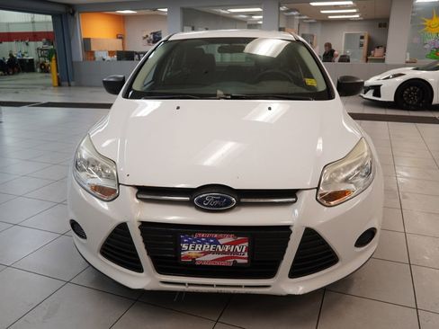 Used 2012 Ford Focus S FWD image 14