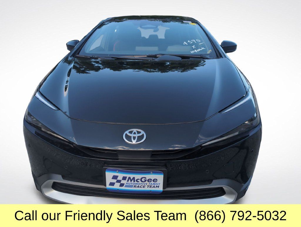 New 2026 Toyota Prius Plug-In Hybrid FWD image 8