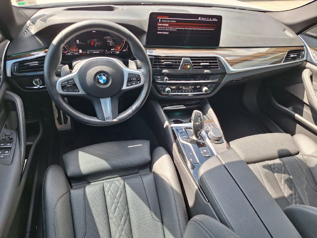 Used 2021 BMW 530i w/ M Sport Package RWD image 11