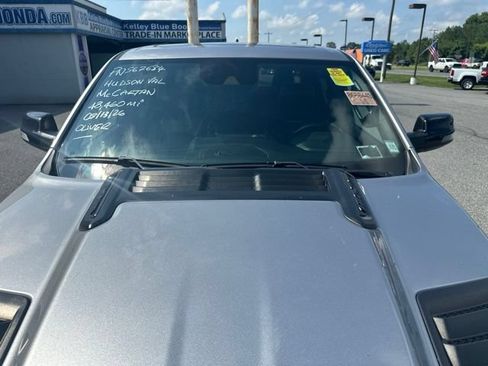 Used 2023 RAM 1500 Laramie AWD/4WD image 11