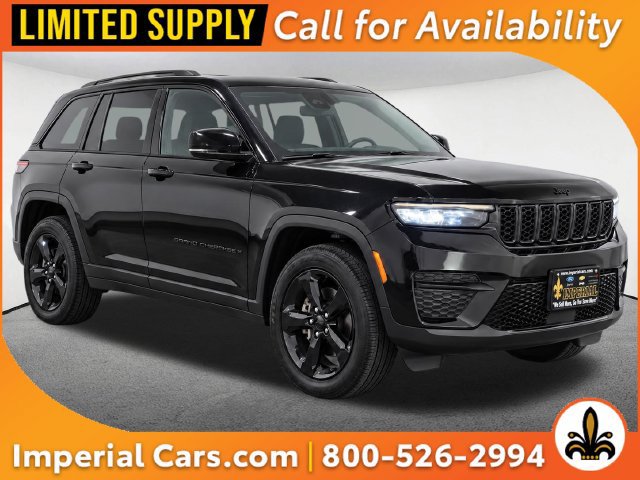 Used 2023 Jeep Grand Cherokee Altitude AWD/4WD image 1