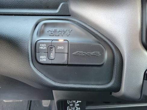 Used 2024 RAM 3500 Big Horn image 12