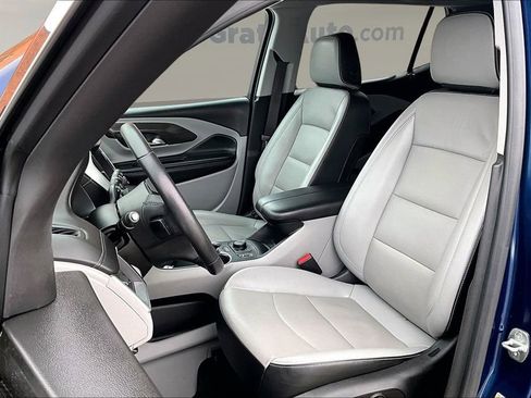 Used 2022 GMC Terrain SLT w/ Tech Package image 23