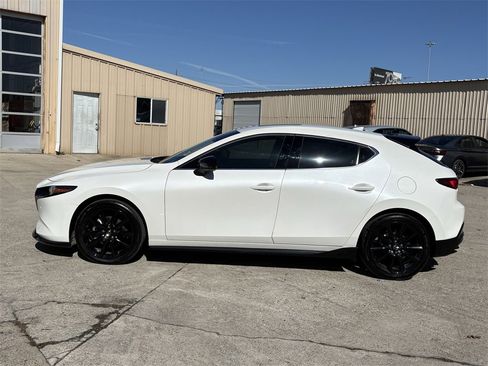 Used 2025 MAZDA MAZDA3 Hatchback w/ Appearance Package image 8