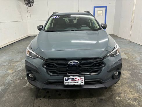 Used 2024 Subaru Crosstrek 2.0i Premium AWD/4WD image 8