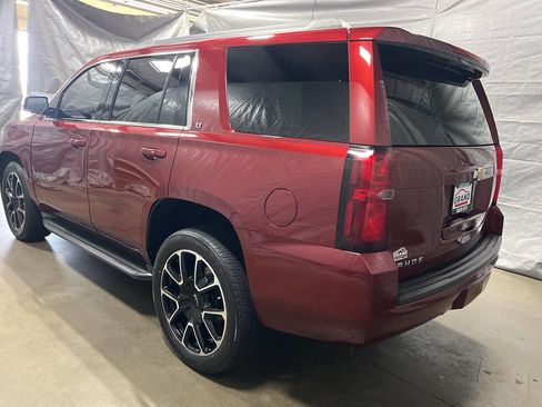 Used 2016 Chevrolet Tahoe LT w/ Luxury Package AWD/4WD image 4