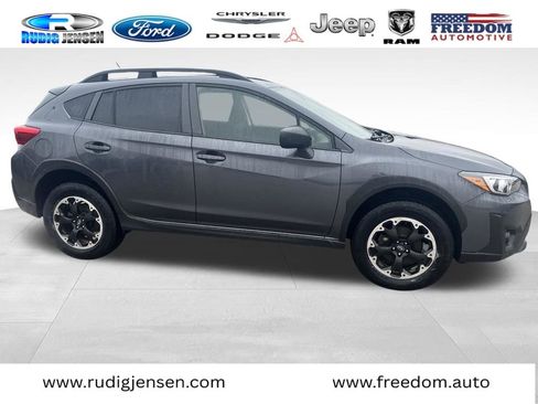 Used 2023 Subaru Crosstrek 2.0i image 3