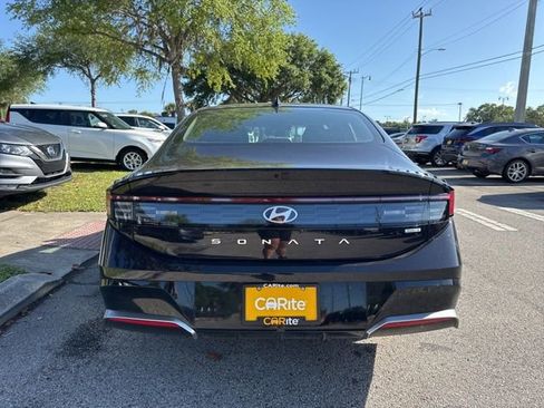 Used 2025 Hyundai Sonata SEL FWD image 6