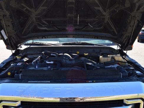 Used 2011 Ford F350 Lariat w/ Camper Pkg image 18