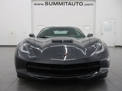 Used 2018 Chevrolet Corvette Stingray Coupe w/ Carbon Flash Badge Package RWD image 19