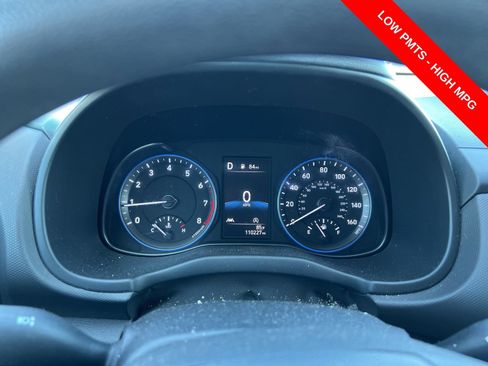 Used 2023 Hyundai Kona SEL image 11