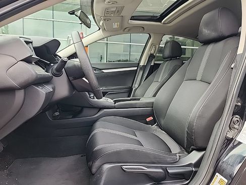 Used 2018 Honda Civic EX image 2