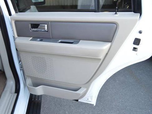 Used 2010 Ford Expedition XLT AWD/4WD image 47