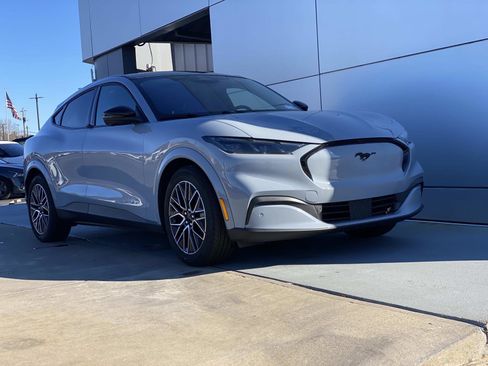 New 2025 Ford Mustang Mach-E Premium image 1