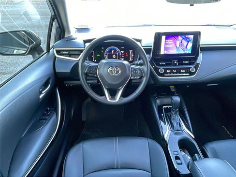 Used 2024 Toyota Corolla XLE image 19