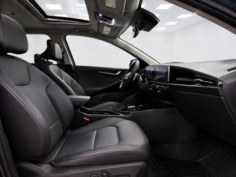 Used 2023 Kia Niro Wave w/ Wave Preserve Package FWD image 11