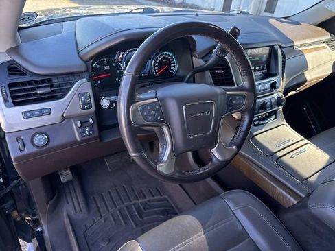 Used 2020 GMC Yukon XL Denali image 24