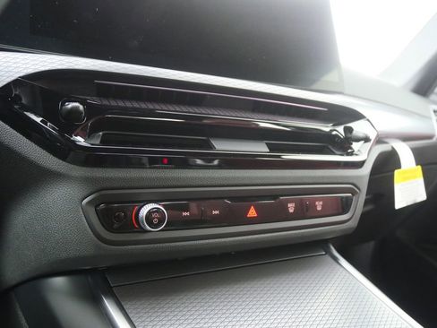 New 2026 BMW 330i Sedan w/ M Sport Package image 20