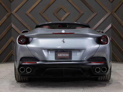 Used 2019 Ferrari Portofino image 26