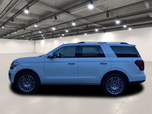 Used 2024 Ford Expedition Limited image 4