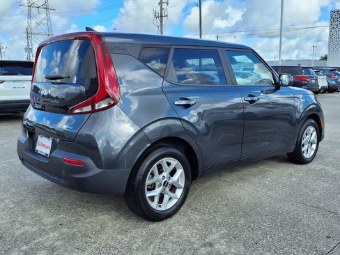 Used 2022 Kia Soul LX w/ Technology Package FWD image 24