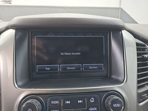 Used 2017 Chevrolet Suburban LT image 35