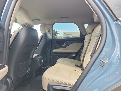 Used 2026 Lincoln Corsair Premiere AWD/4WD image 11