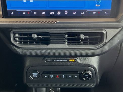 Used 2025 Ford Bronco Sport Outer Banks AWD/4WD image 21