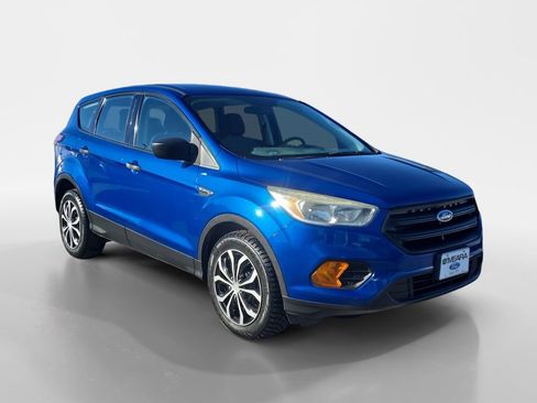 Used 2017 Ford Escape S image 8