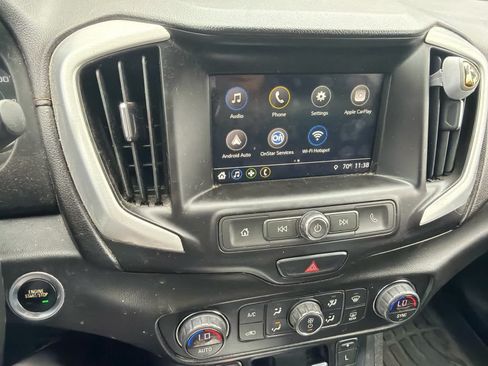 Used 2018 GMC Terrain SLE w/ Driver Convenience Package AWD/4WD image 2