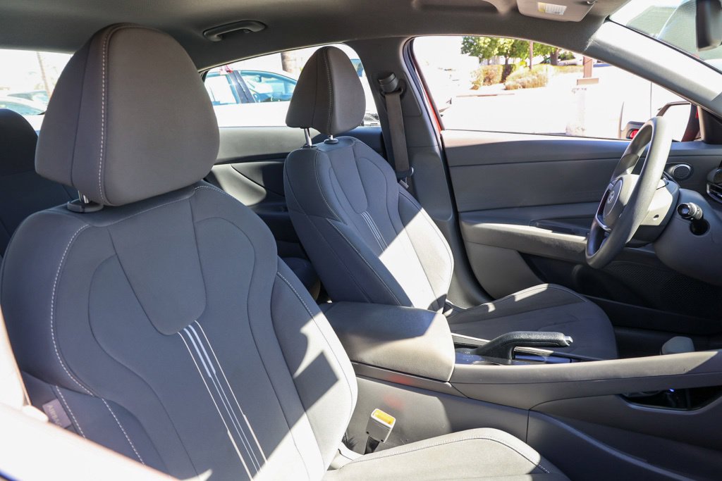 Used 2024 Hyundai Elantra SEL FWD image 21