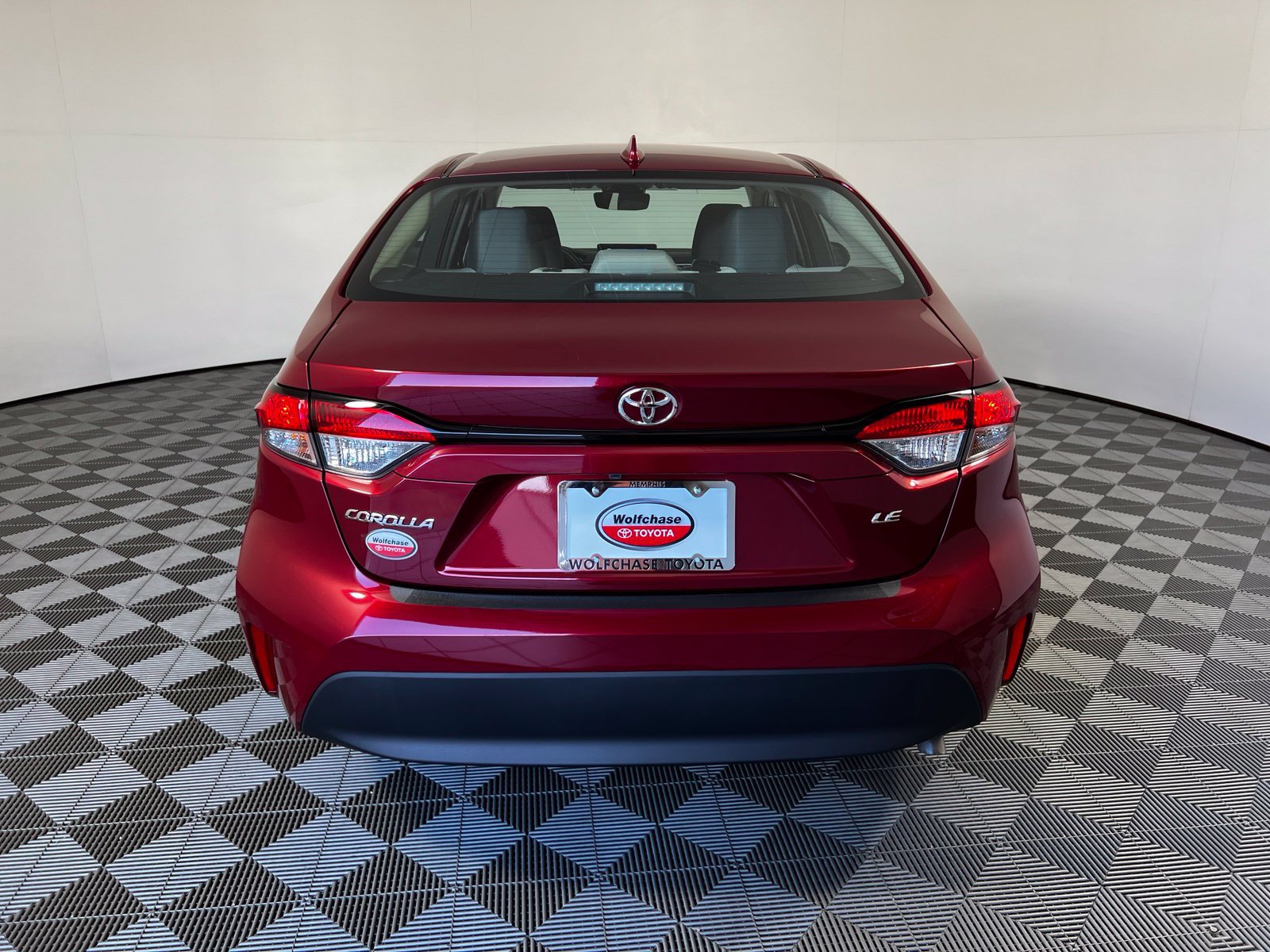 Certified 2025 Toyota Corolla LE FWD image 6