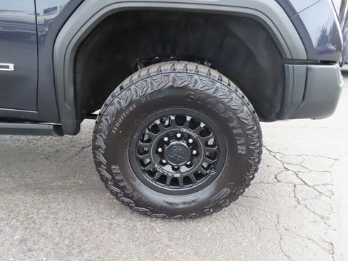 Used 2024 GMC Sierra 2500 AT4X w/ AT4X AEV Edition AWD/4WD image 11