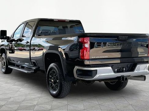 Used 2025 Chevrolet Silverado 3500 LT w/ Convenience Package AWD/4WD image 4