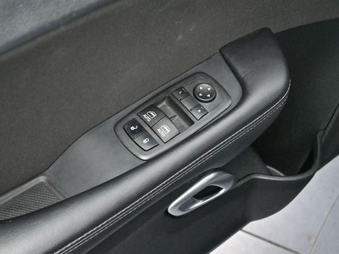 Used 2022 Dodge Challenger GT AWD/4WD image 11
